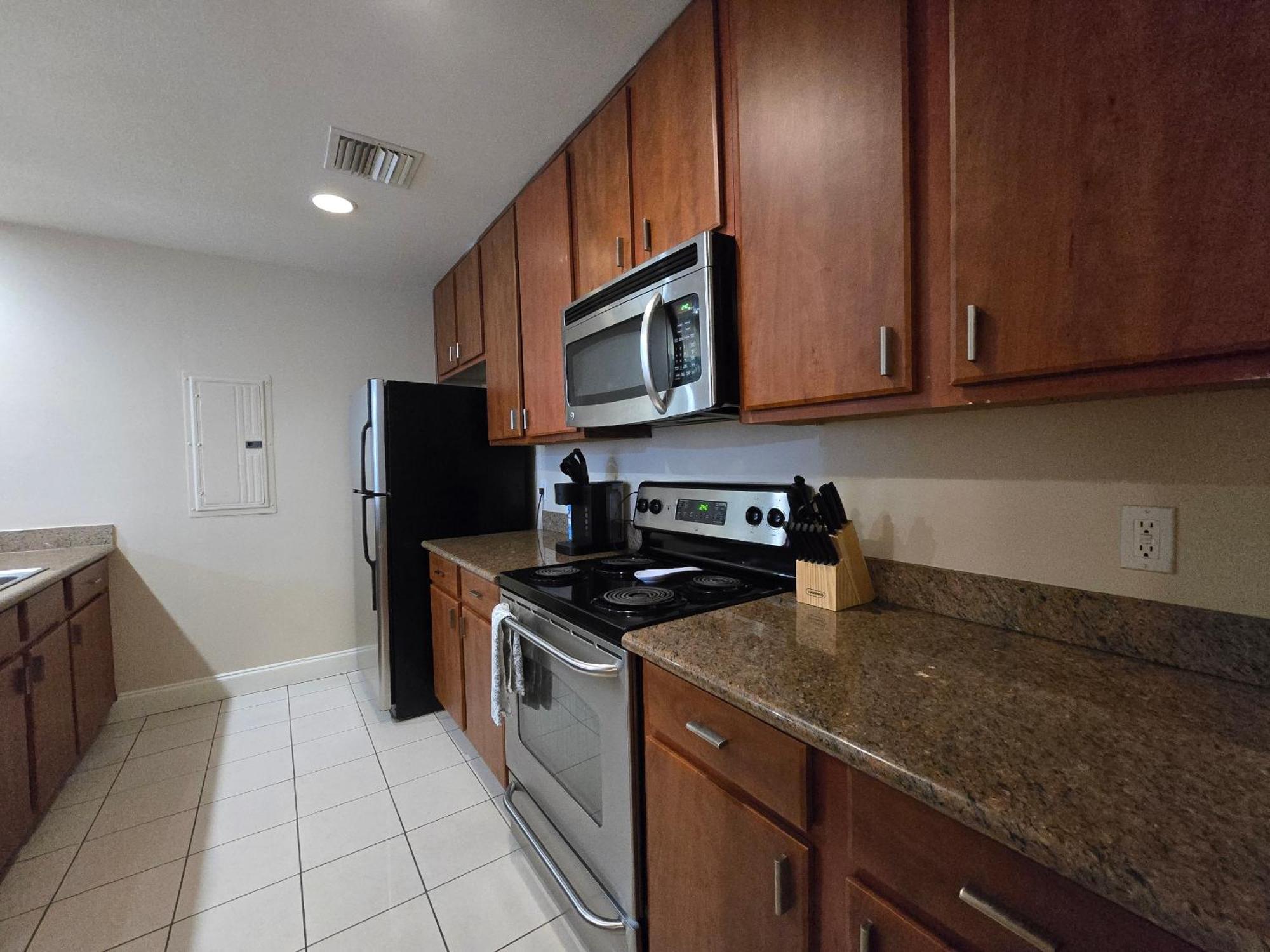 Amazing Condos Beautiful View 2 Blocks To French Quarter, Small Rooftop Pool, Gym, Seanger Theater, Super Dome, And Bourbon St New Orleans Værelse billede