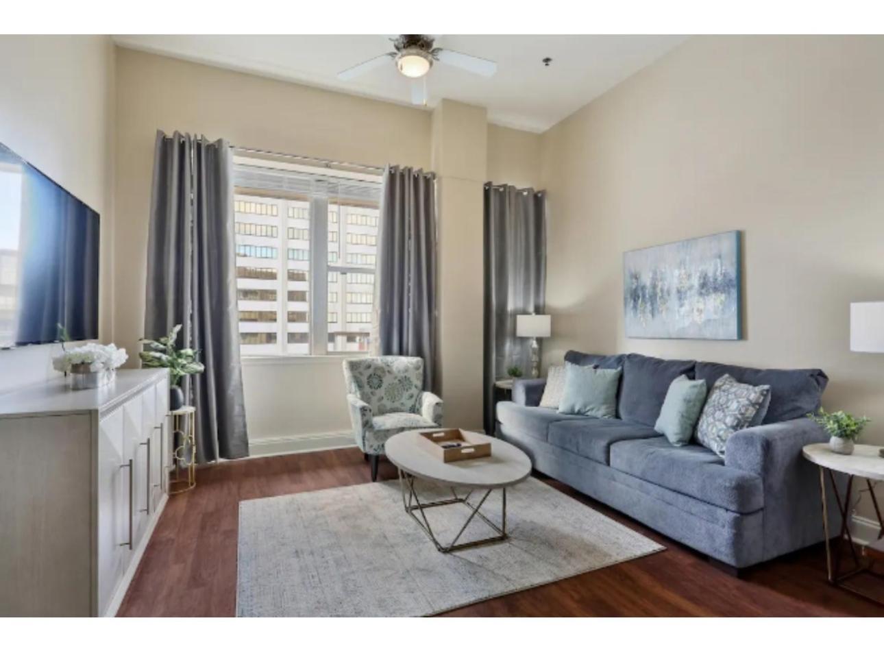 Amazing Condos Beautiful View 2 Blocks To French Quarter, Small Rooftop Pool, Gym, Seanger Theater, Super Dome, And Bourbon St New Orleans Værelse billede