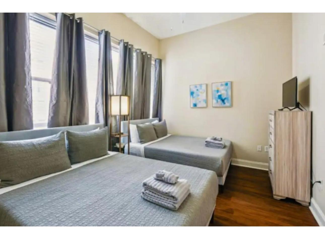 Amazing Condos Beautiful View 2 Blocks To French Quarter, Small Rooftop Pool, Gym, Seanger Theater, Super Dome, And Bourbon St New Orleans Værelse billede